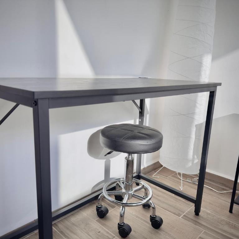 Departamento Completo con Terraza, Alberca y Gimnasio - Apartamento de 2 dormitorios - 24