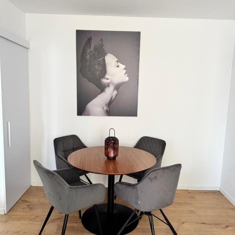 Modern City Apartment 1 - One-Bedroom Apartment - 19