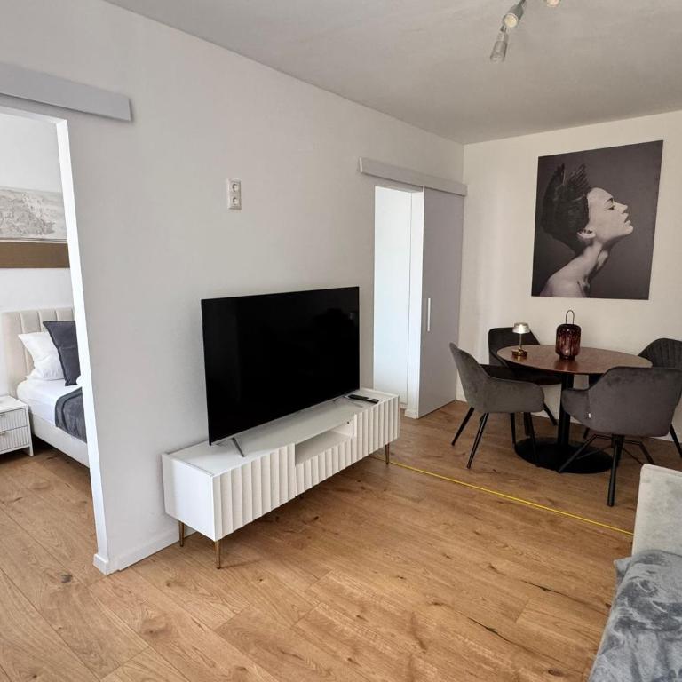 Modern City Apartment 1 - One-Bedroom Apartment - 21
