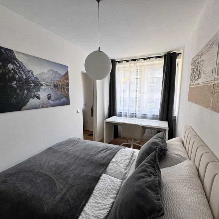 Modern City Apartment 1 - One-Bedroom Apartment - 24