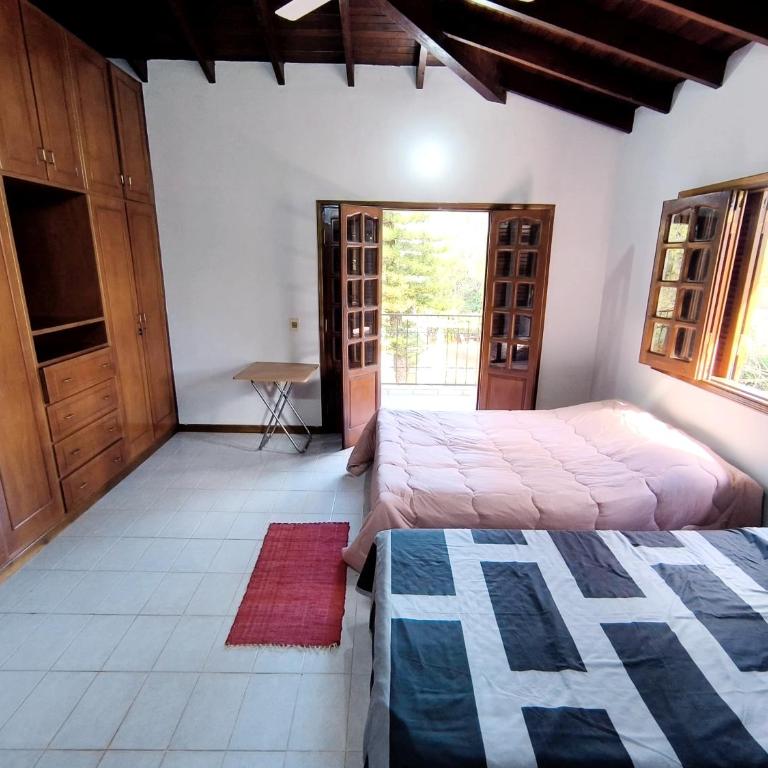 Gran casa quinta y apartamentos ideal para grupos - Eight-Bedroom House - 3
