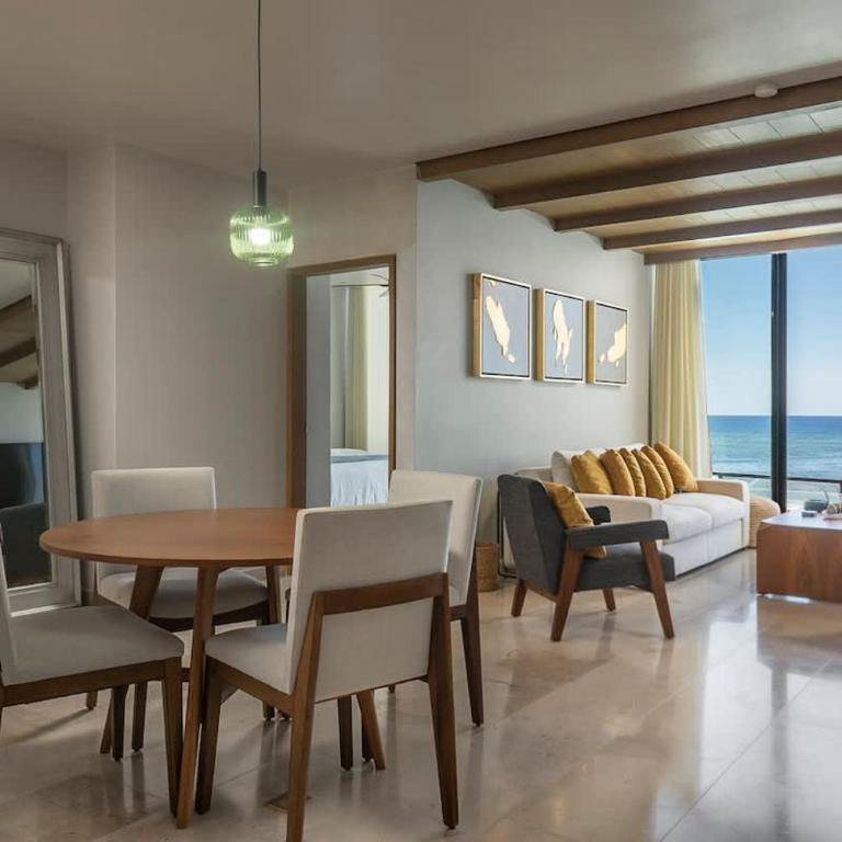 Beachfront 2BR Condo, Private Pool & Tankah Bay - Apartamento - 11