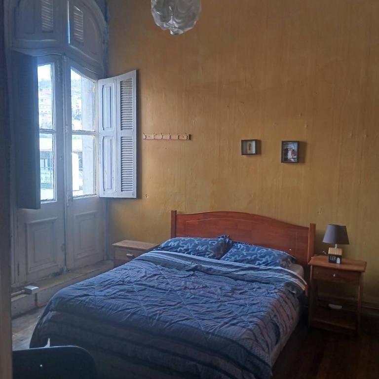 Hostal del Gato valparaiso - Double Room with Private Bathroom - 2