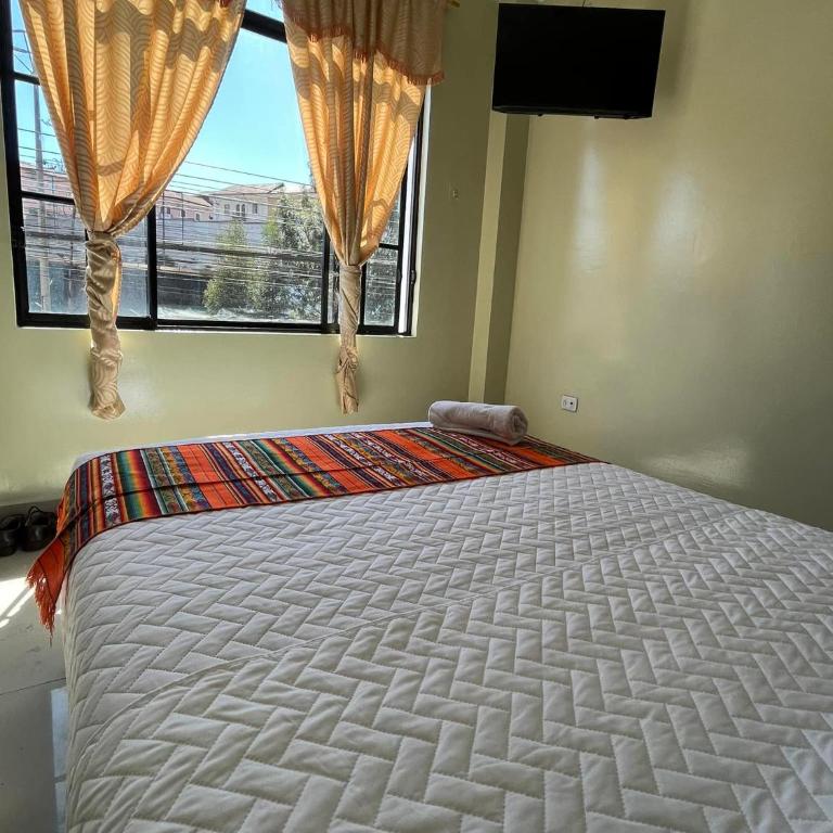 Hostal Marín Central - Quito - Standard Queen Room - 2