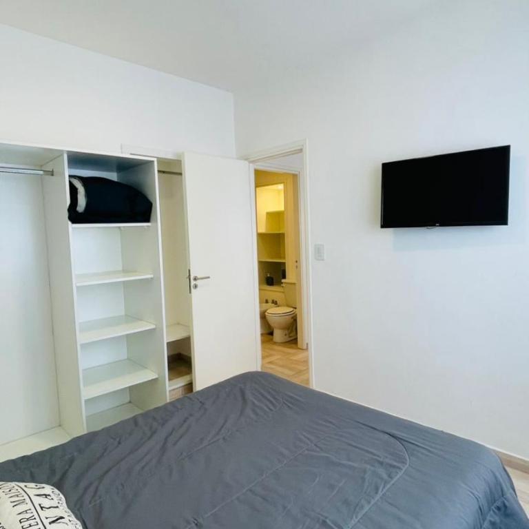 Dpto 2 amb Reciclado - Corrientes y Belgrano - One-Bedroom Apartment - 9