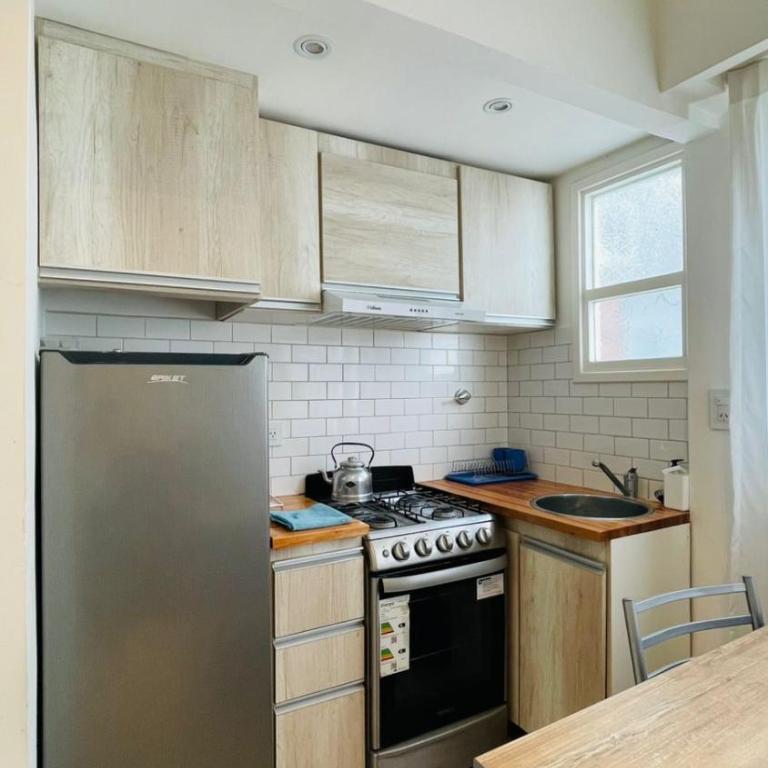 Dpto 2 amb Reciclado - Corrientes y Belgrano - One-Bedroom Apartment - 3