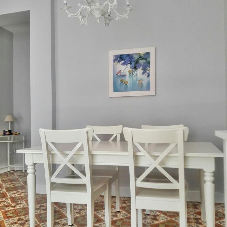 En el centro entre el puerto y las playas - Apartamento Estándar de 2 dormitorios - 24