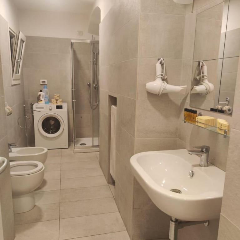Duomo Apartment1 - Appartamento con 2 Camere da Letto - 2