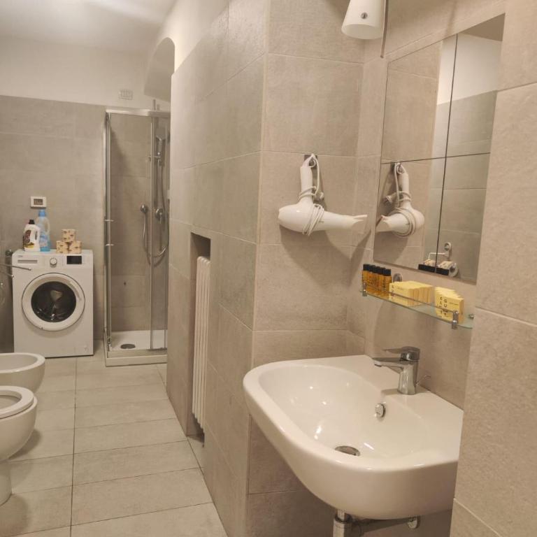Duomo Apartment1 - Appartamento con 2 Camere da Letto - 4