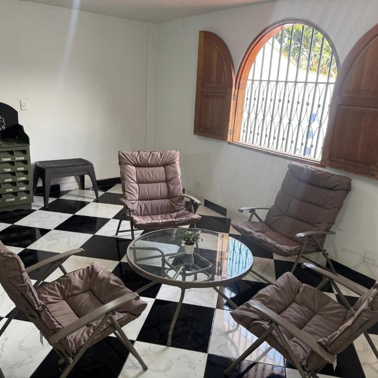 La torrecita - Three-Bedroom Home - 30