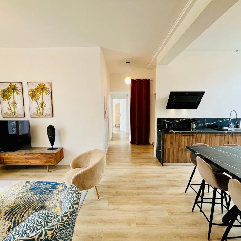 Inédit : appartements grandes capacités sur les quais de Blois - 23 pers - Apartment - 49