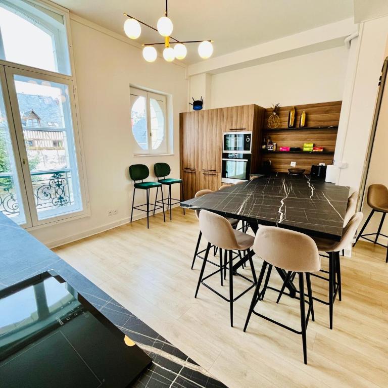 Inédit : appartements grandes capacités sur les quais de Blois - 23 pers - Apartment - 43