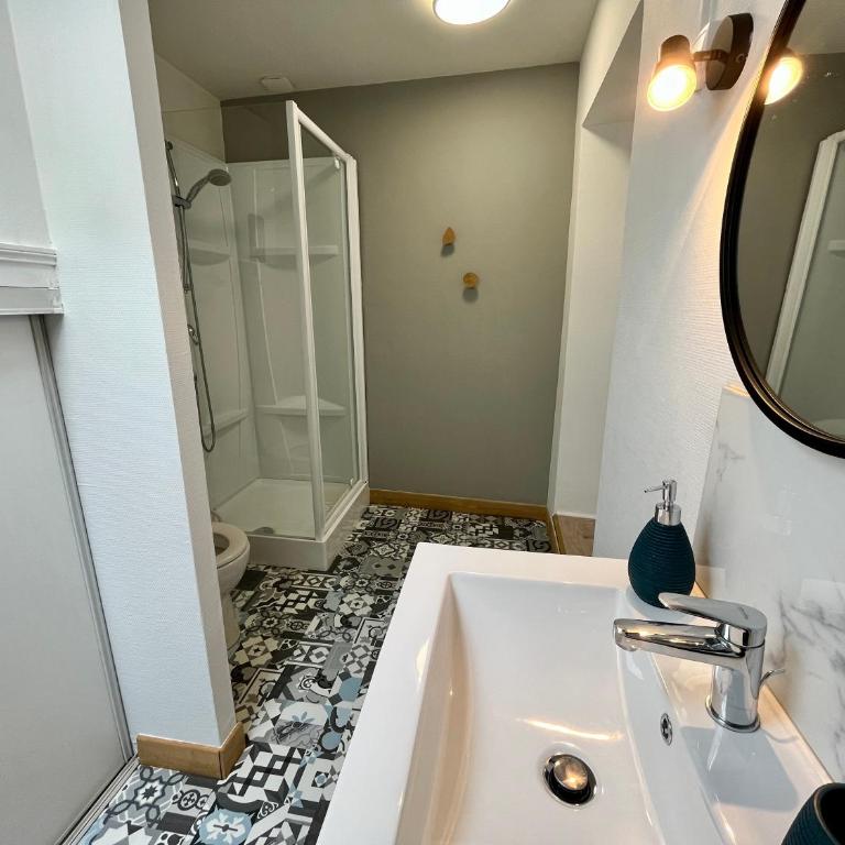 Inédit : appartements grandes capacités sur les quais de Blois - 23 pers - Apartment - 65