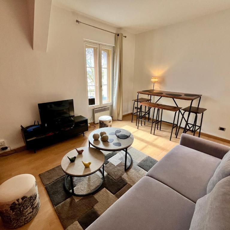 Inédit : appartements grandes capacités sur les quais de Blois - 23 pers - Apartment - 75
