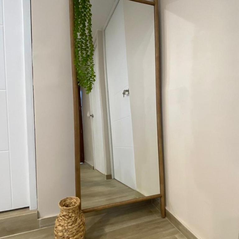 Luxury Downtown Tacna Apartment with Bathtub - Two-Bedroom Deluxe Apartment - 16