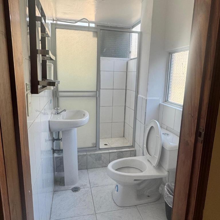 Hostal Copacabanna - Double Room with Balcony - 1
