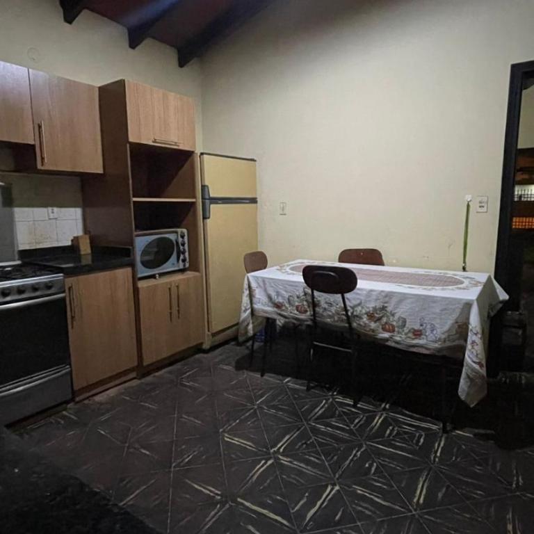 Alojamiento a pasos de Asunción - Two-Bedroom House - 3