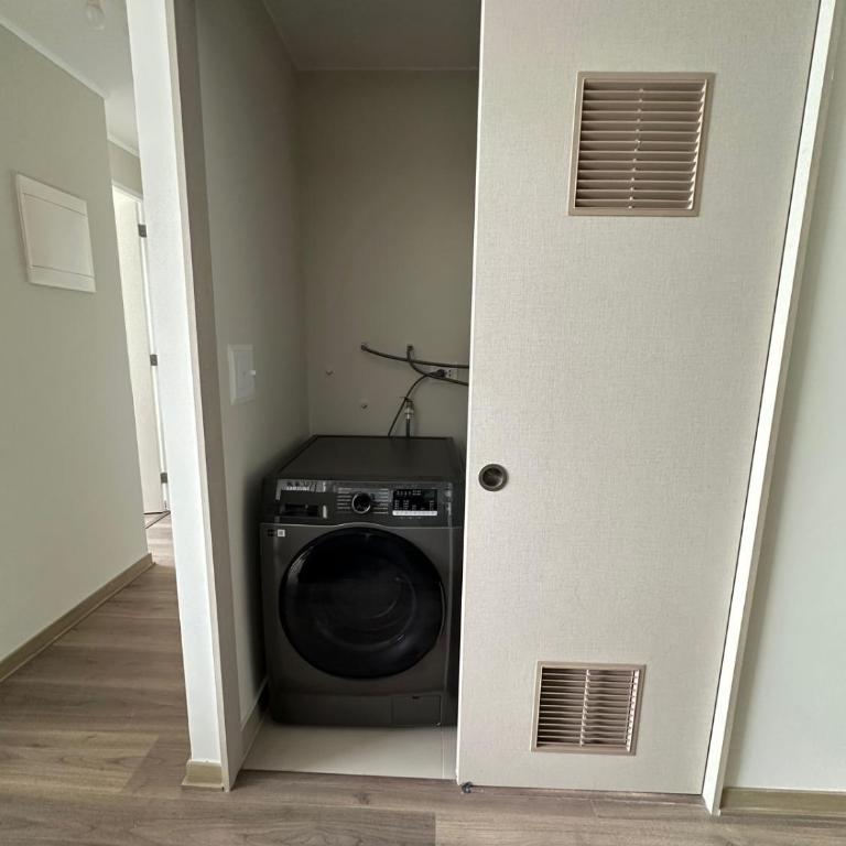 Modern downtown apartment - Two-Bedroom Apartment - 11