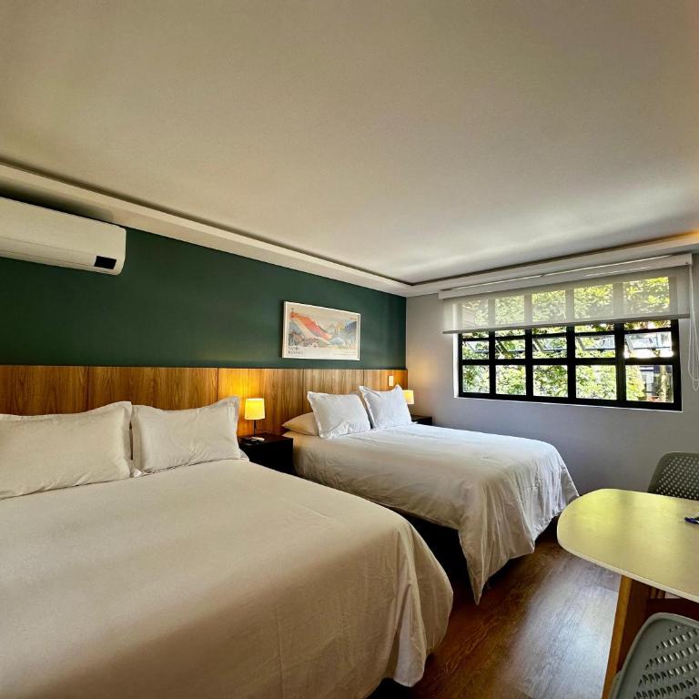 Ecohousing - Habitación Doble Deluxe - 2 camas dobles - 1