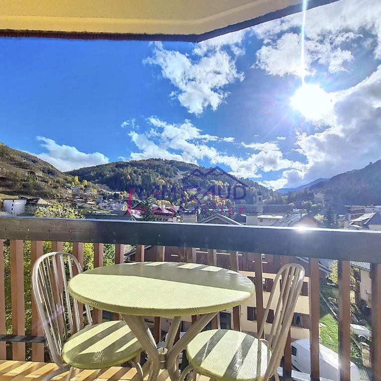 Appartement Lumineux - 6 Personnes - Centre de Valloire - FR-1-854-41 - Apartment - 2
