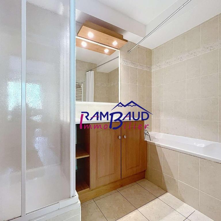 Appartement 5 pièces - 7 couchages - Proche piste - Parking inclus - FR-1-854-58 - Appartamento - 7