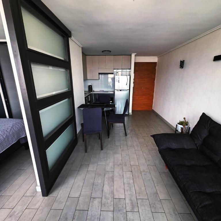 Comodo departamento en el corazon del centro - Two-Bedroom Apartment - 1