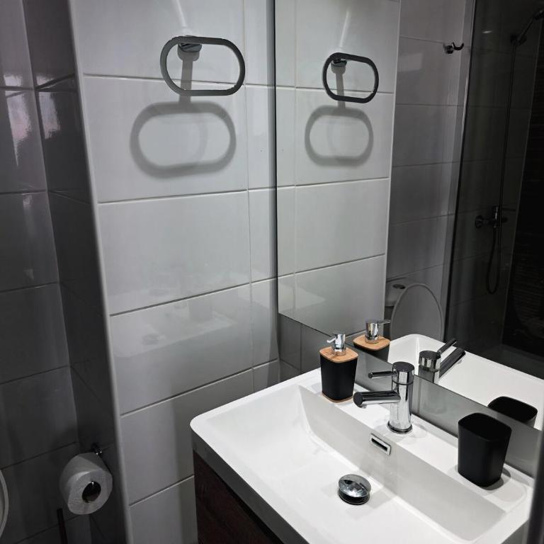 Comodo departamento en el corazon del centro - Two-Bedroom Apartment - 10