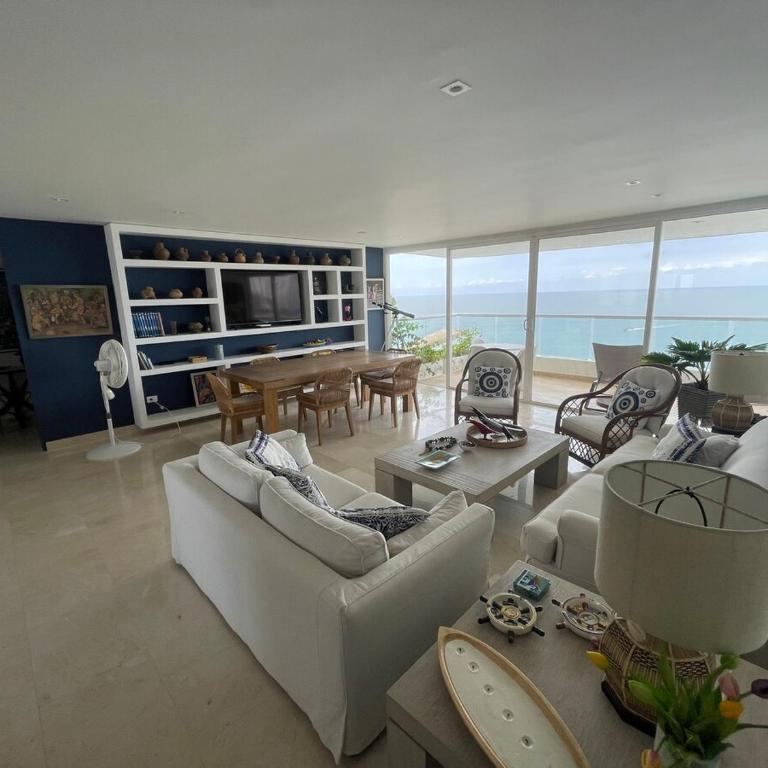 Oceanfront Oasis - Three-Bedroom Apartment - 14