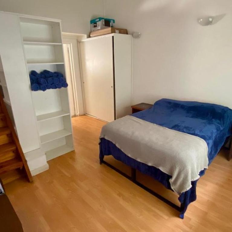 San Martin - Grandes y modernos ambientes con cochera para 6 huespedes - One-Bedroom Apartment - 2