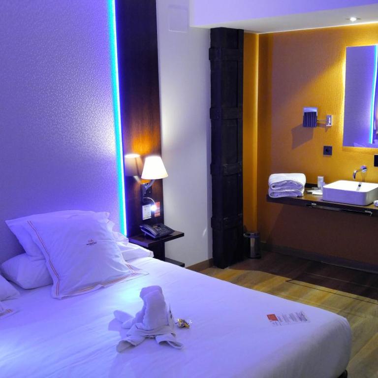 MB Boutique Hotel - Adults Recommended - Habitación Doble Superior con ducha - 3