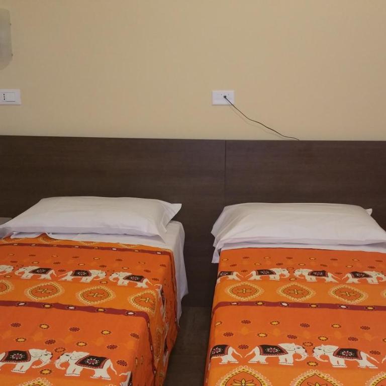 Hotel Tommaseo - Double or Twin Room - 12