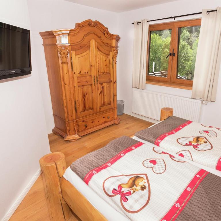 Pleasant Apartment in Ruhpolding with Swimming Pool - Ferienhaus mit 5 Schlafzimmern - 3