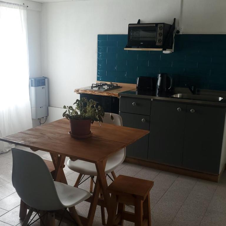 Monoambiente Amplio en El Pueblo - One-Bedroom Apartment - 8