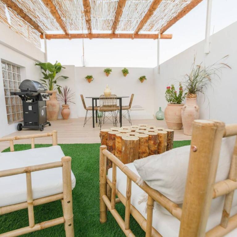Casa Maruja Boutique con Gran Terraza junto al Balneario - Casa - 61