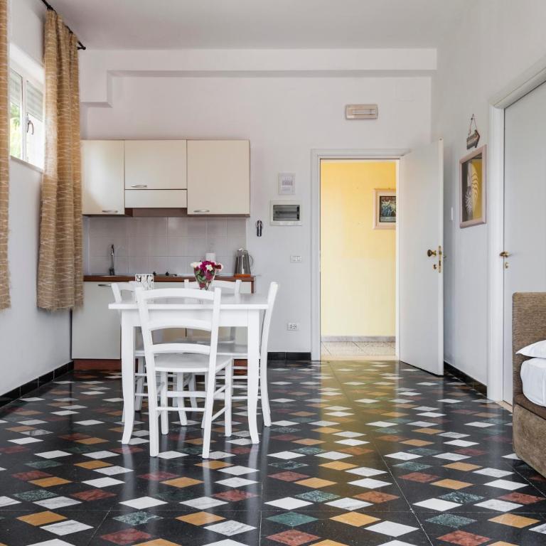 Stella del mare Apartments - Appartamento con Vista e Balcone - 11