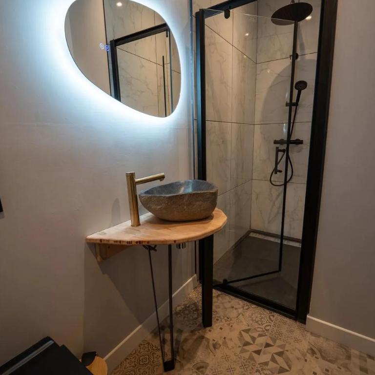 Auberge Restaurant du Virage - Chambre Double Supérieure - 1