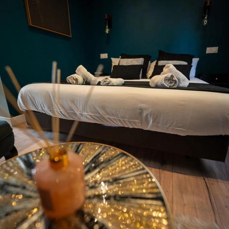 Auberge Restaurant du Virage - Suite avec Baignoire Spa - 3