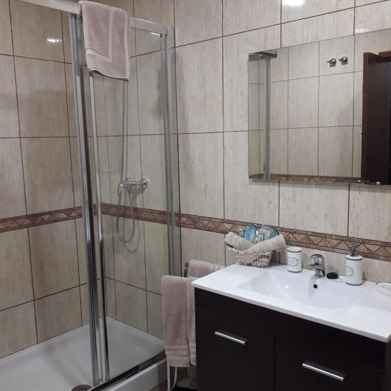 Apartamento Ronda Ríos Rosas Center - Apartamento de 3 dormitorios - 5