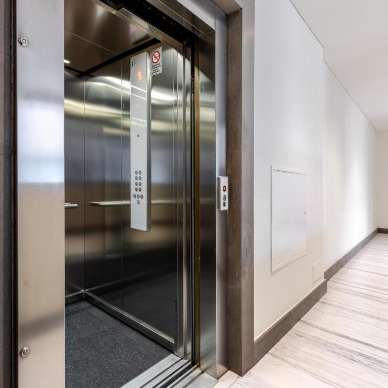 Hostdomus - Lagrange Luxury Apartment - Appartamento con 2 Camere da Letto - 44