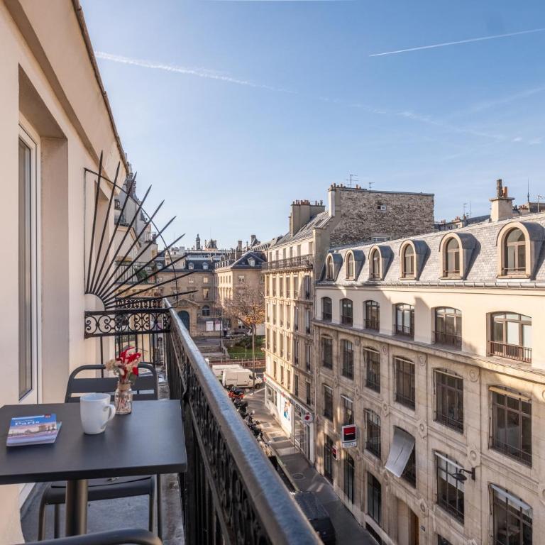 Hotel du College de France - Chambre Double Supérieure avec Balcon - 1