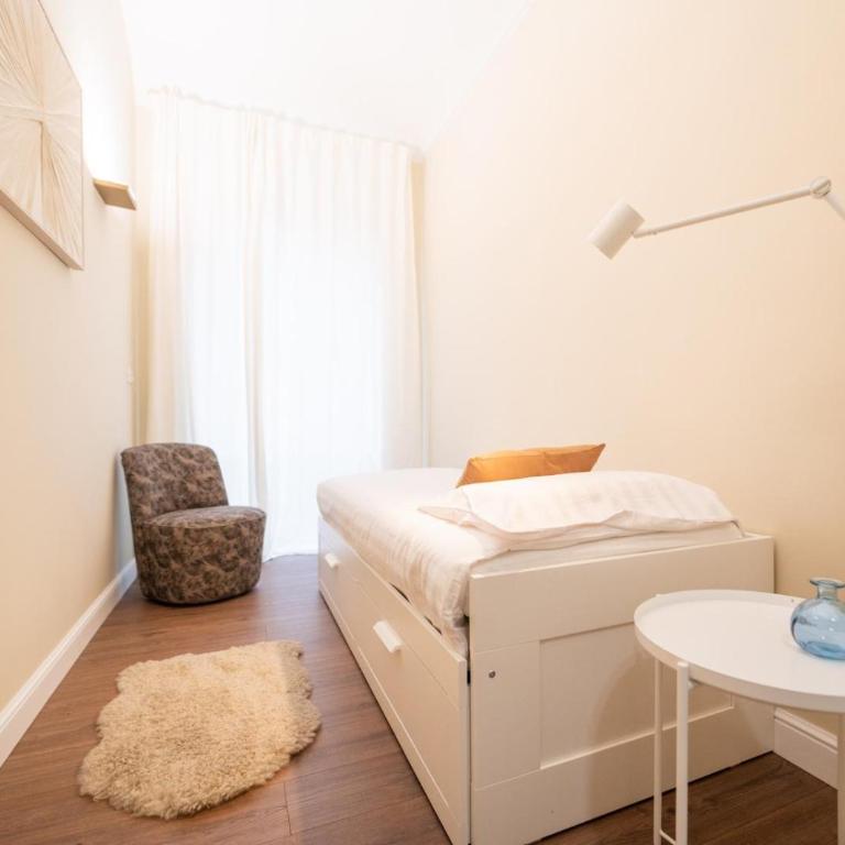 trilo centrale superior vicino stazione metro atp - Appartamento con 2 Camere da Letto - 14