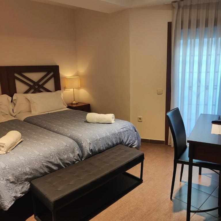 La Ciudadela - Twin Room (interior) - 10