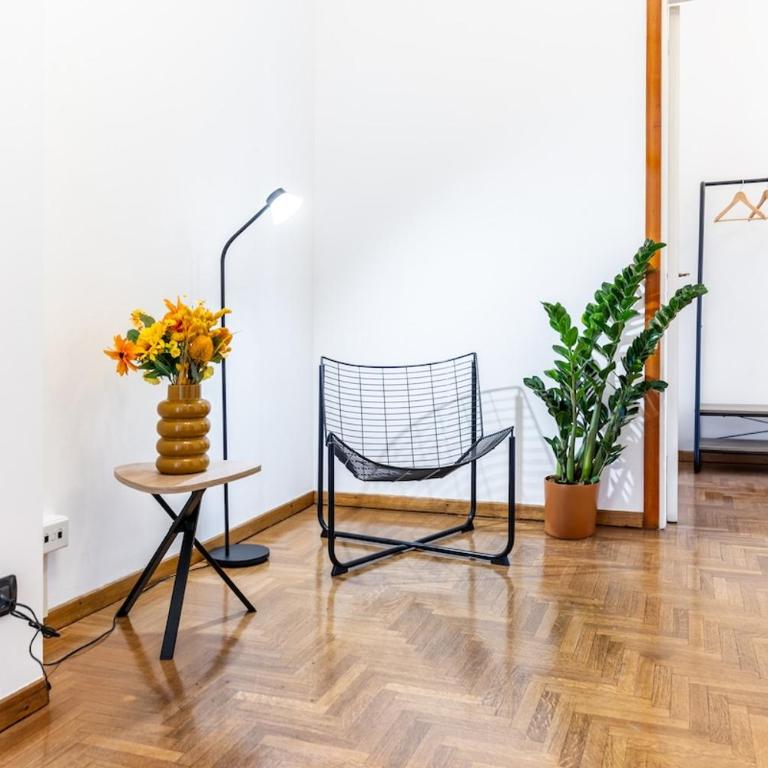 Duomo 7 min - 3 Bedrooms, Terrace & Parking - Appartamento con 3 Camere da Letto - 5