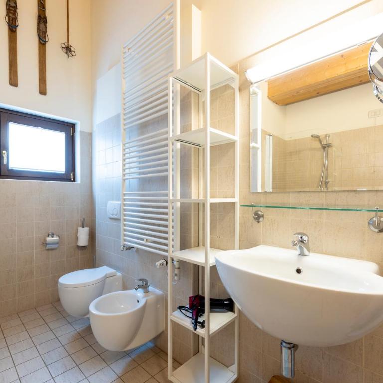 Apartment Luna by Happy Home Holiday - Apartment mit 2 Schlafzimmern und Badezimmer - 23