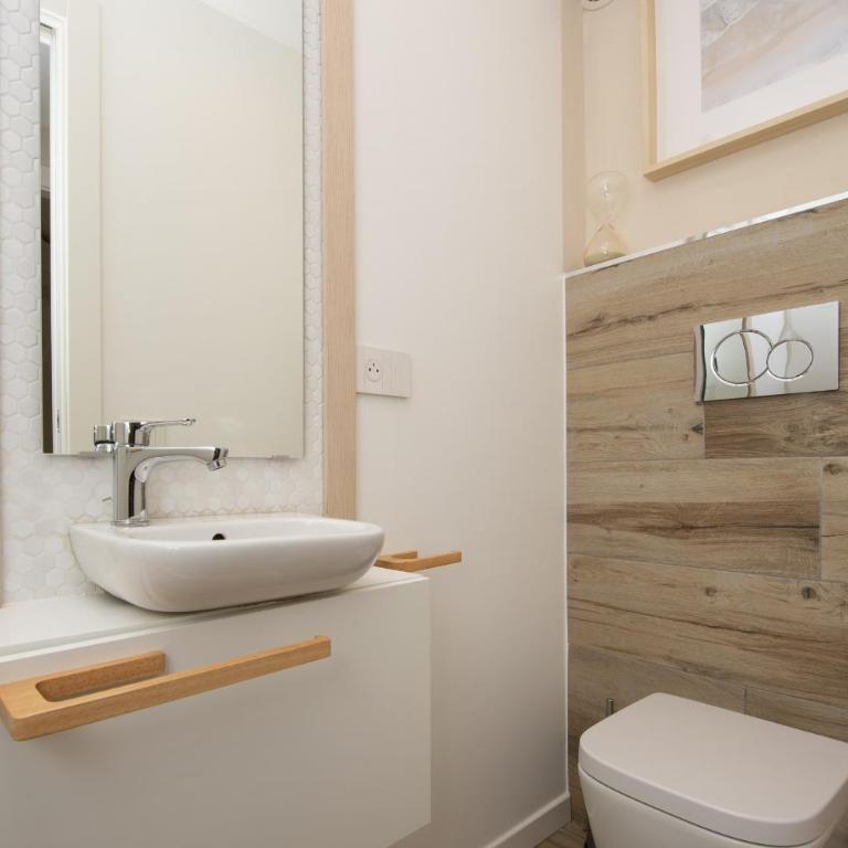 Joli appartement confort, clim - emplacement idéal - Apartamento de 2 dormitorios - 19