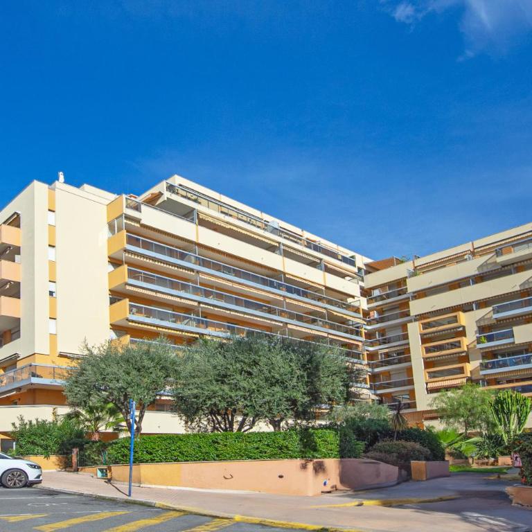 Joli appartement confort, clim - emplacement idéal - Apartamento de 2 dormitorios - 25