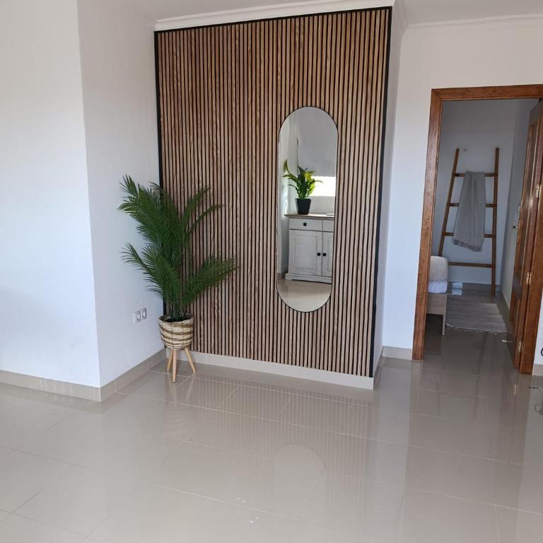 Apartamento entero - 110m2 más Solárium - 4 habitaciones y 2 baños - Habitación Familiar con vistas al mar - 1