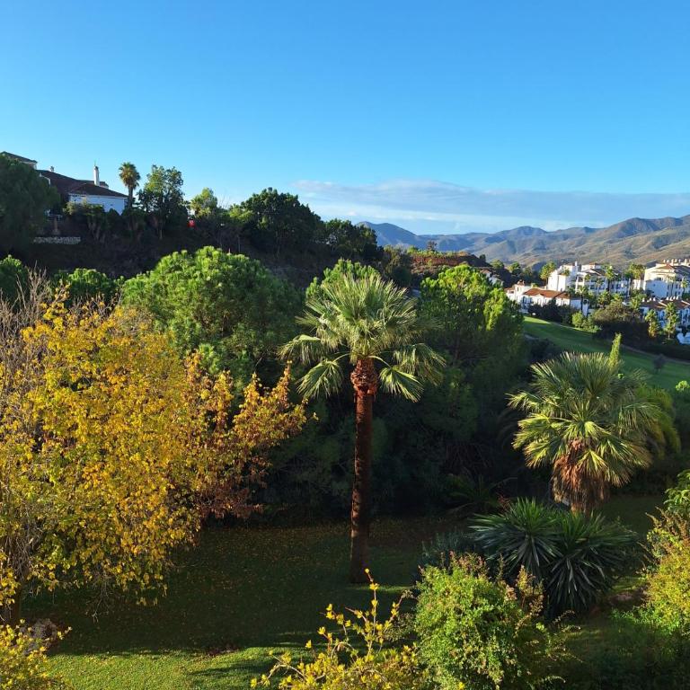 Alhaurín Golf Mountain & Pool - Two-Bedroom Apartment - 35