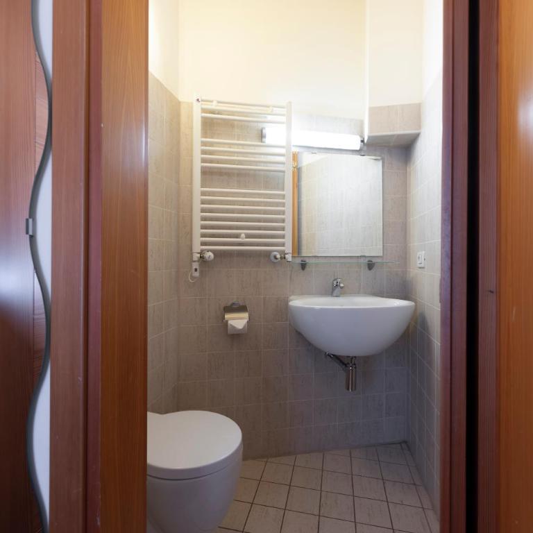 Apartment Luna by Happy Home Holiday - Apartment mit 2 Schlafzimmern und Badezimmer - 24