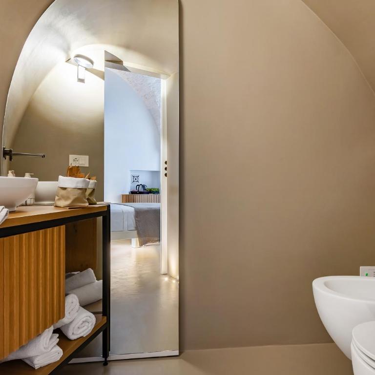 Casalis Luxury Room - Deluxe Double Room with Bath - 2